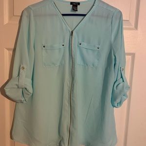Super cute blouse size large!